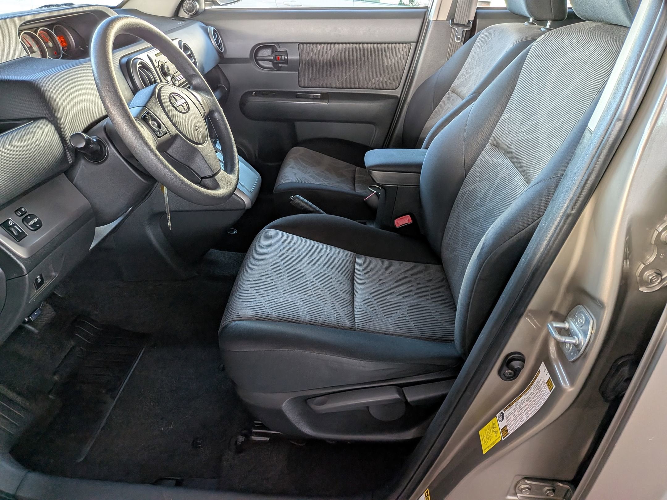 2013 Scion SCION XB 5DR WGN AT