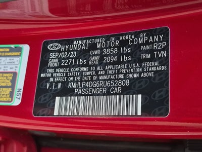 2024 Hyundai ELANTRA Limited