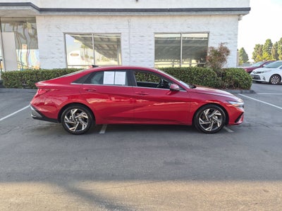 2024 Hyundai ELANTRA Limited