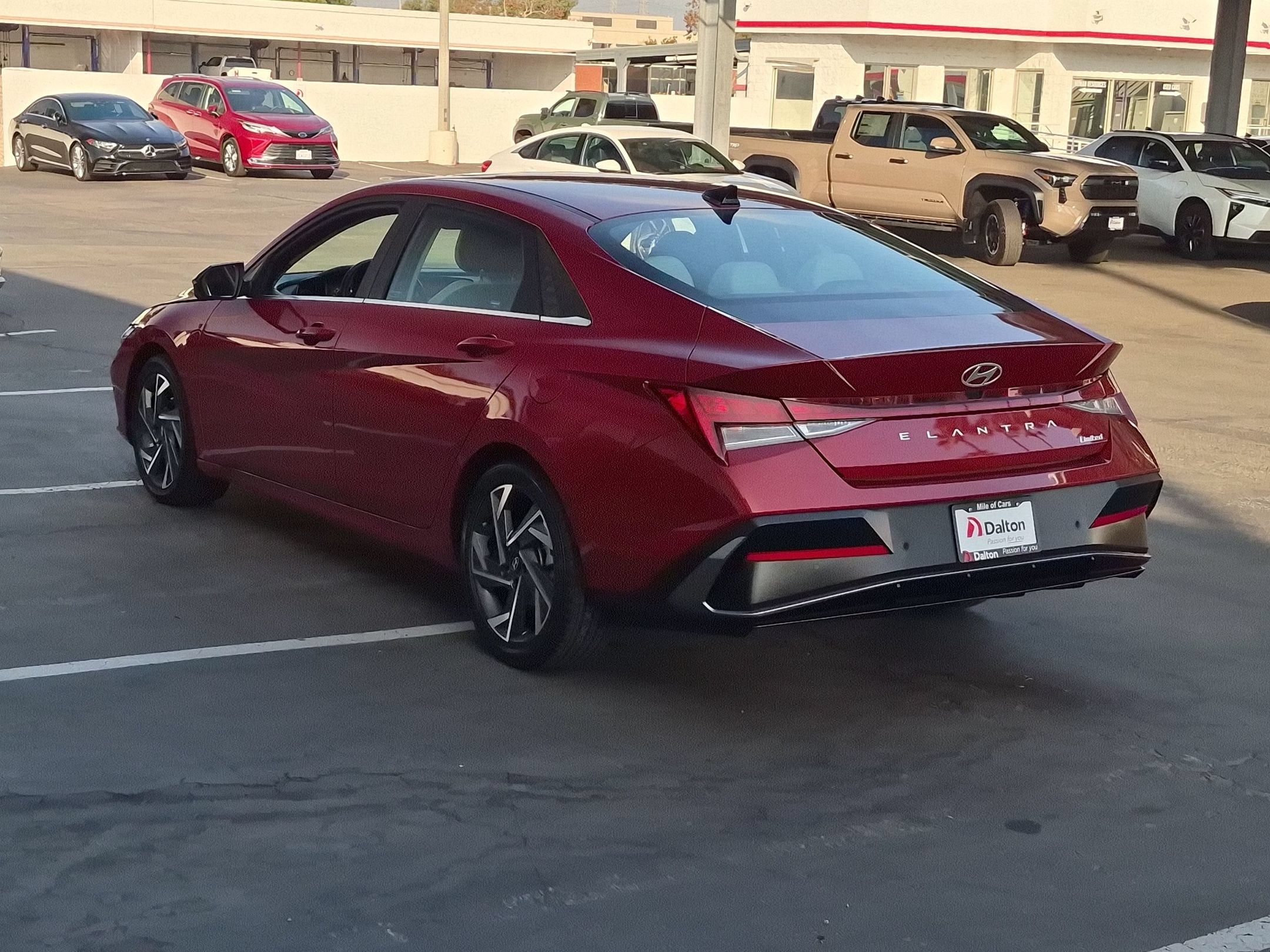 2024 Hyundai ELANTRA Limited