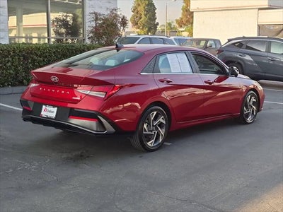 2024 Hyundai ELANTRA Limited