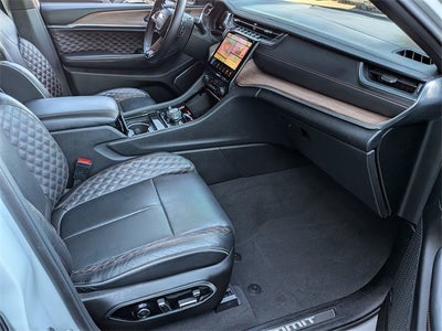 2022 Jeep Grand Cherokee L Summit