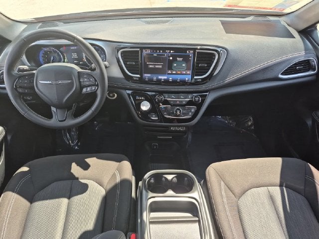 2024 Chrysler Pacifica Touring - Photo 12