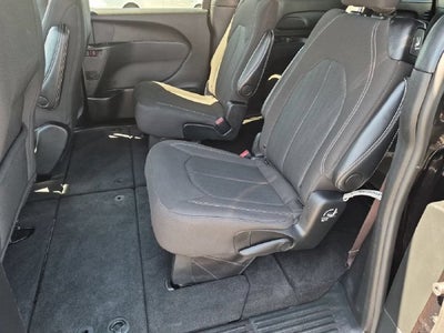 2024 Chrysler Pacifica Touring