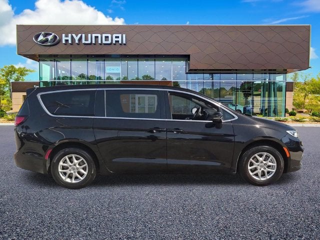 2024 Chrysler Pacifica Touring