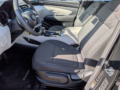 2023 Hyundai TUCSON SE