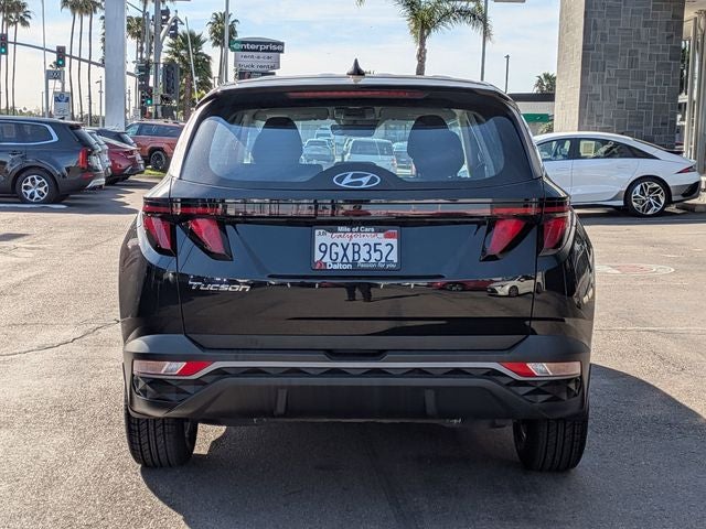 2023 Hyundai TUCSON SE