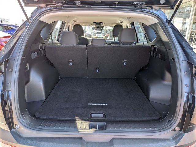 2023 Hyundai TUCSON SE