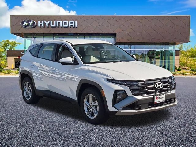 2026 Hyundai TUCSON SE FWD