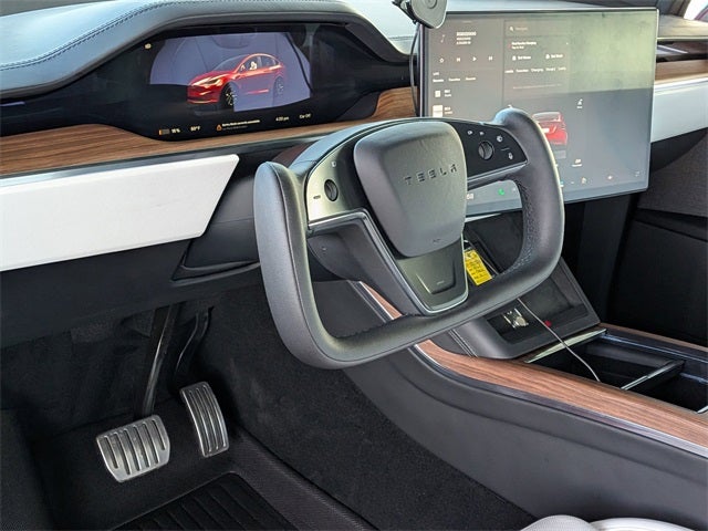2025 Tesla Model X Base