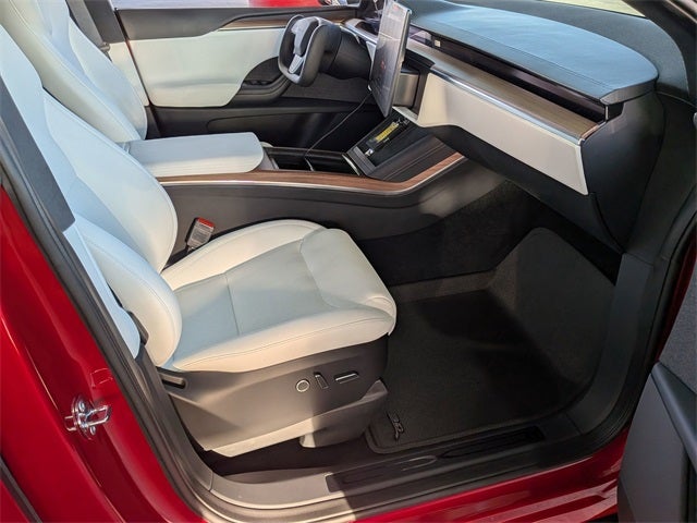 2025 Tesla Model X Base