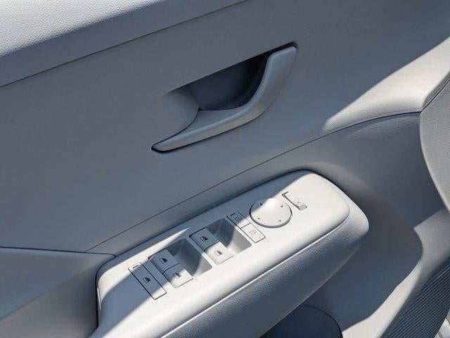 2025 Hyundai KONA ELECTRIC SEL