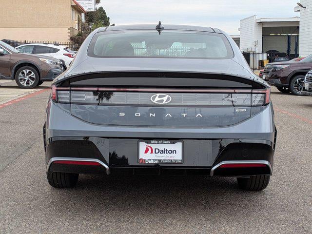 2026 Hyundai SONATA HYBRID SEL