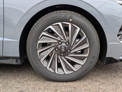 2026 Hyundai SONATA HYBRID SEL