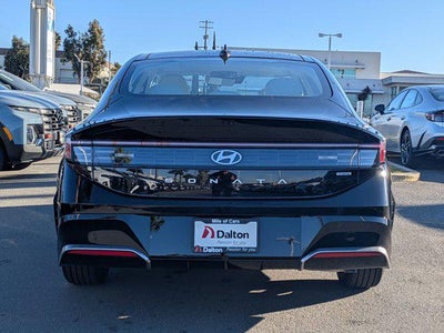 2026 Hyundai SONATA HYBRID SEL