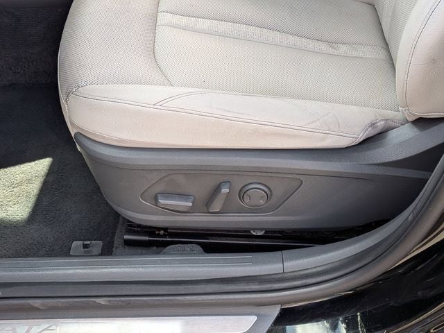2023 Hyundai SONATA HYBRID Limited