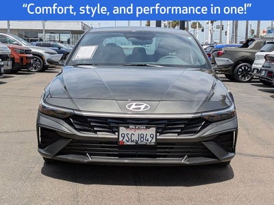 2025 Hyundai ELANTRA SE