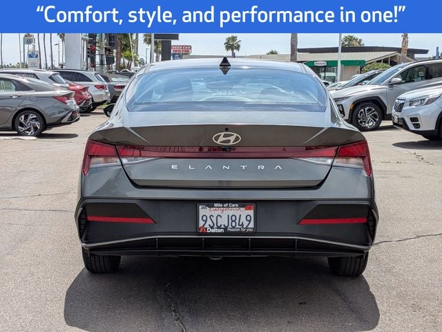 2025 Hyundai ELANTRA SE