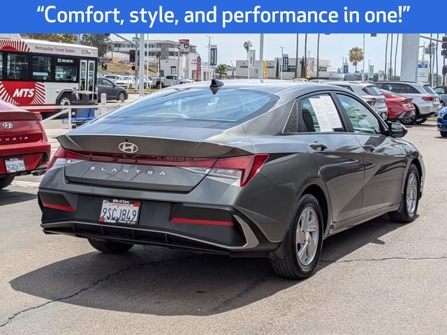 2025 Hyundai ELANTRA SE