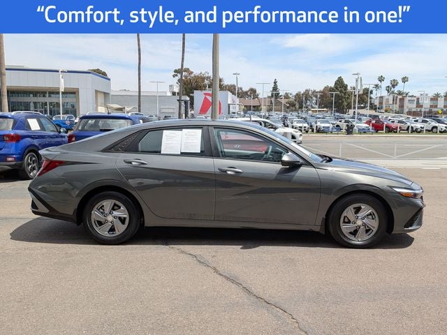 2025 Hyundai ELANTRA SE