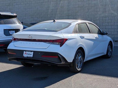 2026 Hyundai ELANTRA SE