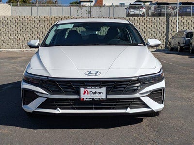 2026 Hyundai ELANTRA SE