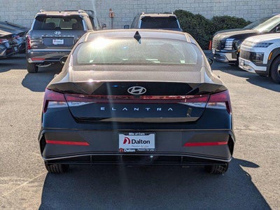 2026 Hyundai ELANTRA SE