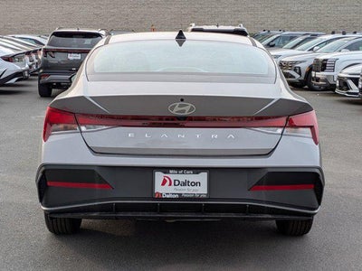 2026 Hyundai ELANTRA SE