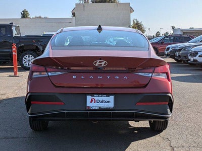2026 Hyundai ELANTRA SE
