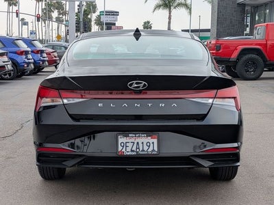 2023 Hyundai ELANTRA SEL