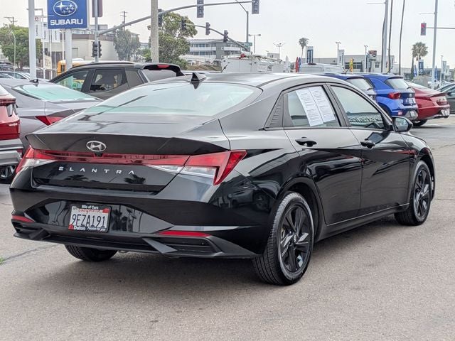 2023 Hyundai ELANTRA SEL