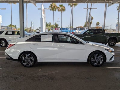 2025 Hyundai ELANTRA HYBRID SEL Sport
