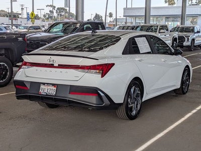 2025 Hyundai ELANTRA HYBRID SEL Sport