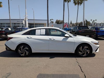 2025 Hyundai ELANTRA HYBRID Limited