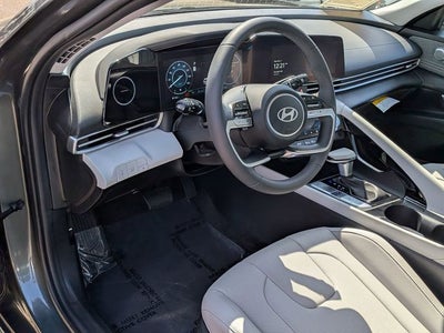 2025 Hyundai ELANTRA HYBRID Limited