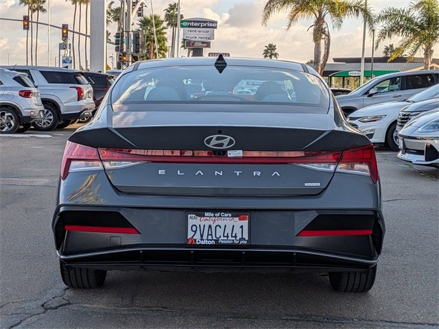 2025 Hyundai ELANTRA HYBRID Limited