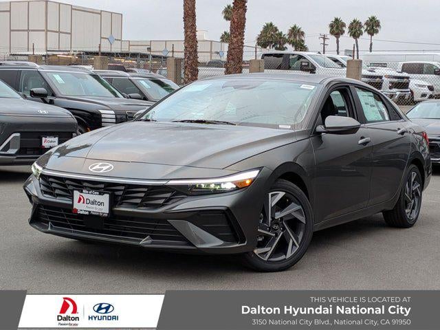 2025 Hyundai ELANTRA Limited