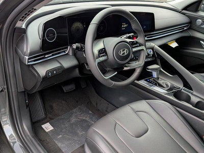 2025 Hyundai ELANTRA Limited
