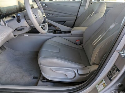 2025 Hyundai ELANTRA SEL Convenience