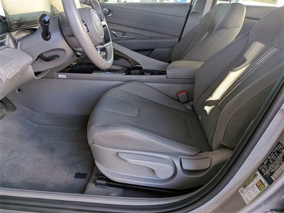 2025 Hyundai ELANTRA SEL Convenience