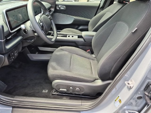 2025 Hyundai IONIQ 6 SE Standard Range