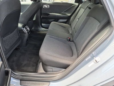 2025 Hyundai IONIQ 6 SE Standard Range