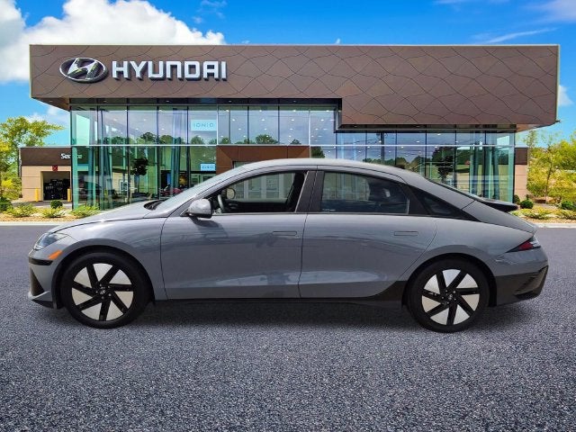 2025 Hyundai IONIQ 6 SE Standard Range
