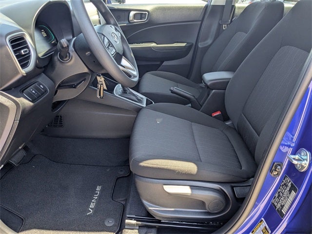 2025 Hyundai VENUE SE