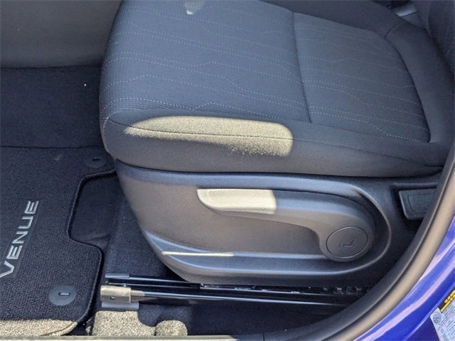 2025 Hyundai VENUE SE