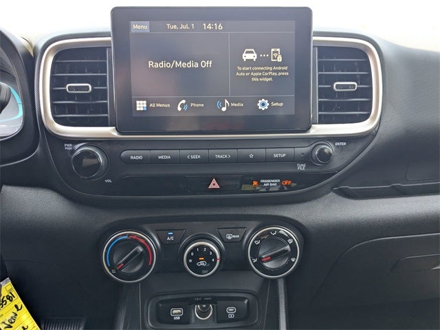 2025 Hyundai VENUE SE