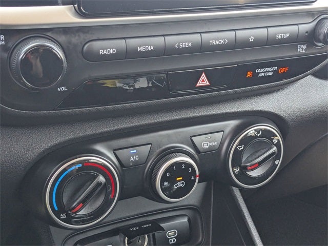 2025 Hyundai VENUE SE