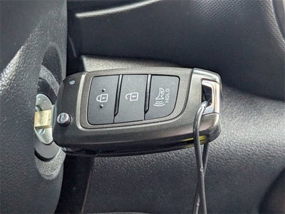 2025 Hyundai VENUE SE