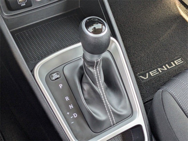 2025 Hyundai VENUE SE