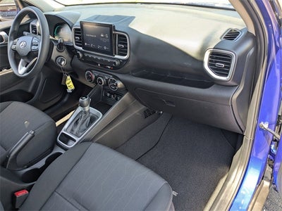 2025 Hyundai VENUE SE